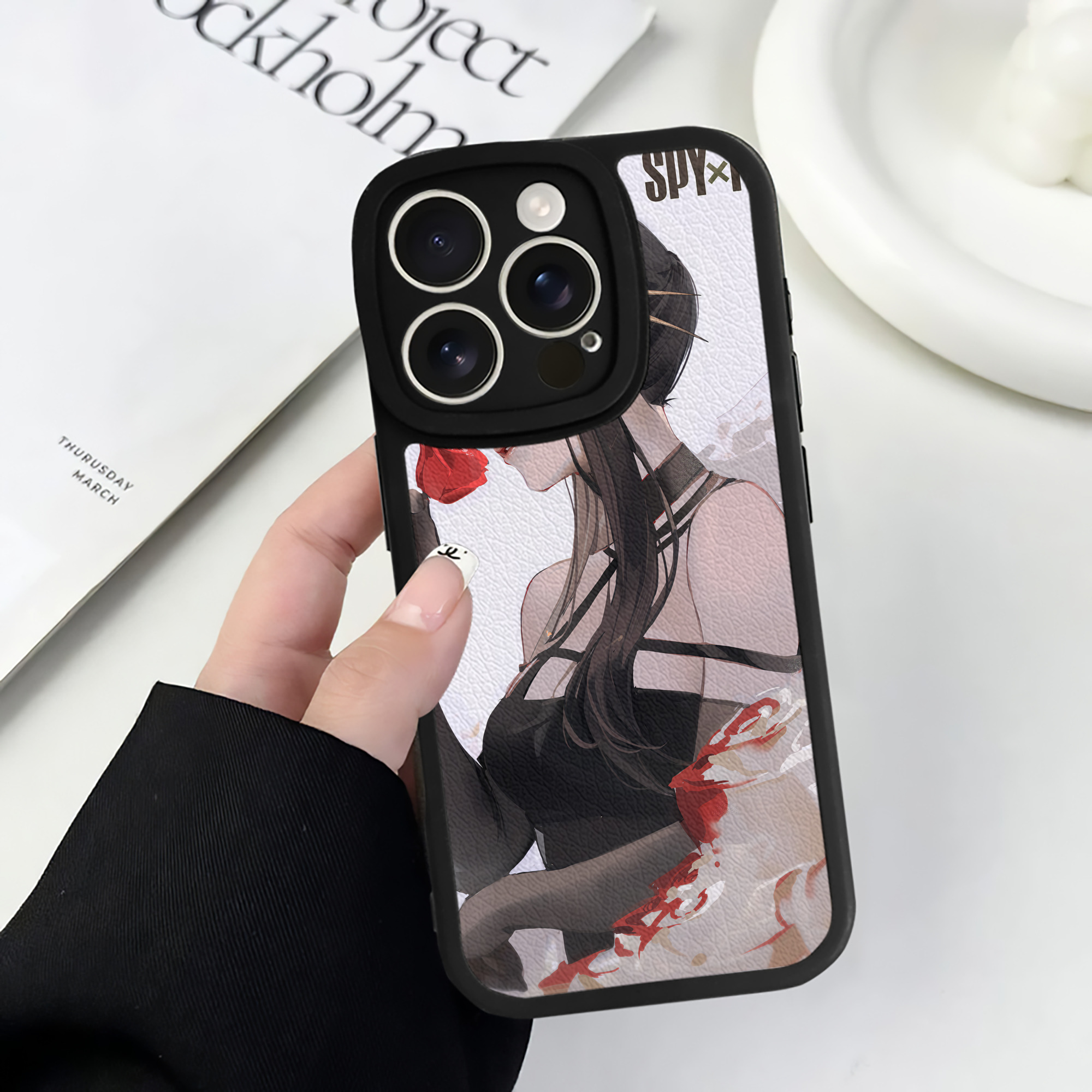 （画像用） SPY×FAMILY间谍家家酒 【iPhone 16シリーズ対応】シリコンスマホケース（レザー調） 材質：シリコン